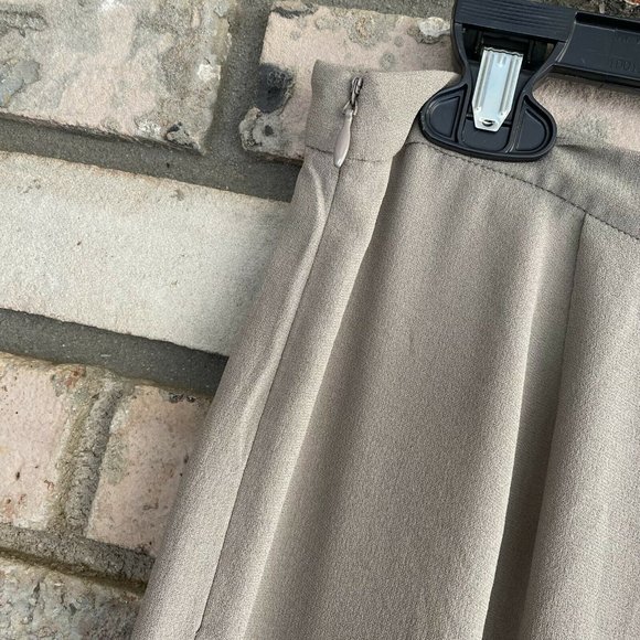 Women’s Eileen Fisher Silk Georgette Crepe Cropped Pants Taupe Size 8 - Picture 3 of 7